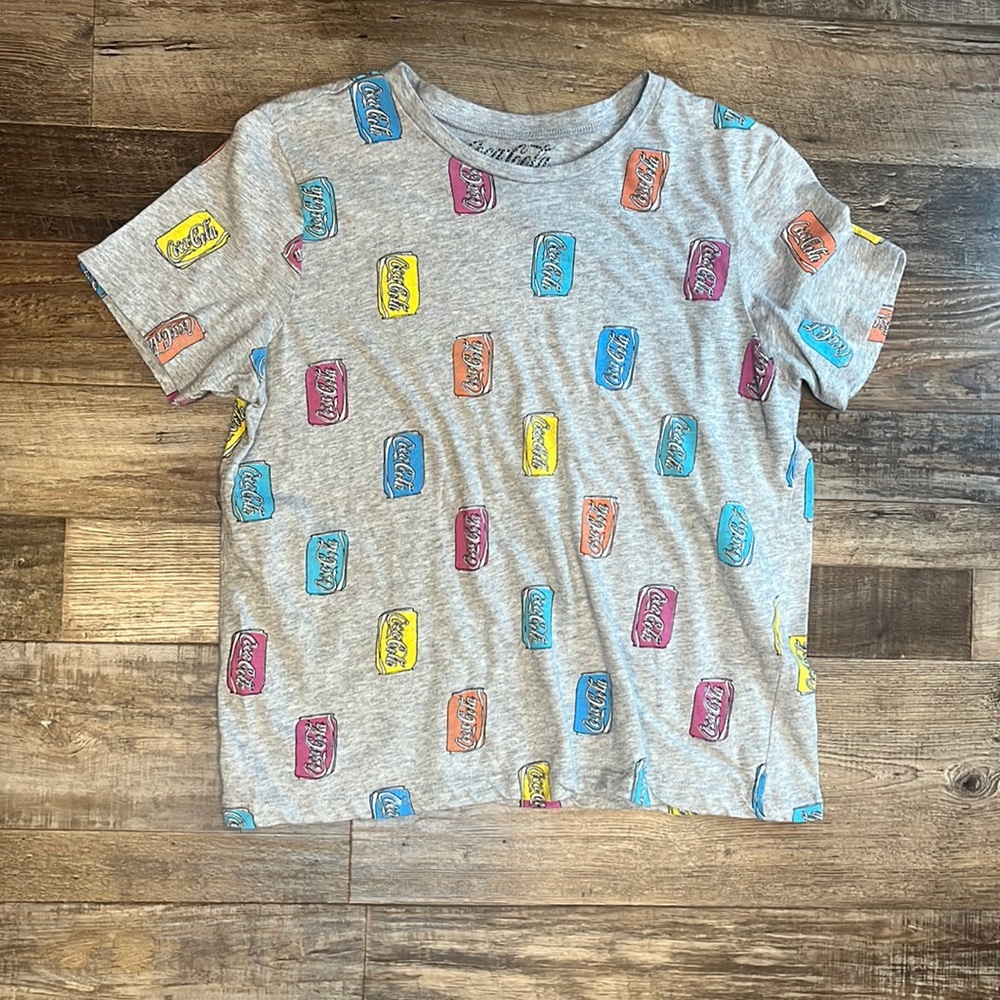 Coca Cola juniors T-Shirt Size Medium